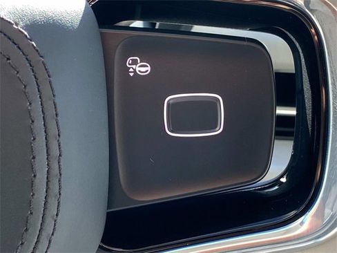 New 2025 Lincoln Navigator Reserve image 17