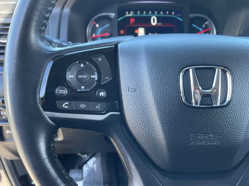 Used 2022 Honda Pilot Touring image 25