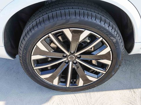 New 2026 Volvo XC90 B6 Plus w/ Protection Package Premier image 13