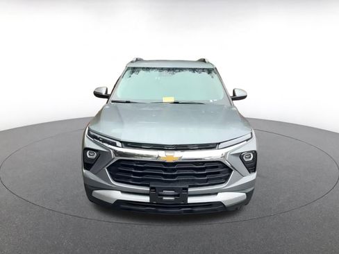 Used 2025 Chevrolet TrailBlazer LT image 4