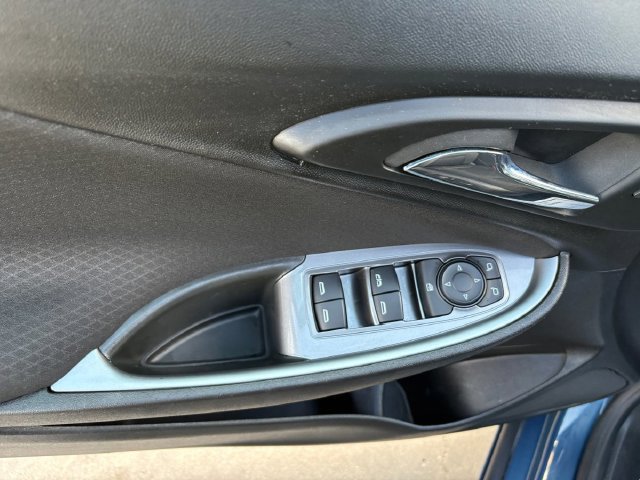 Used 2024 Chevrolet Malibu LT FWD image 12
