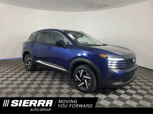 Used 2026 Nissan Kicks SV w/ SV Premium Package FWD image 1