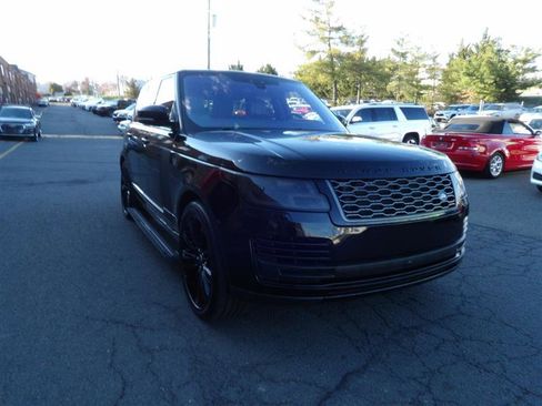 Used 2018 Land Rover Range Rover image 2