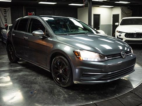 Used 2020 Volkswagen Golf 4-Door image 5