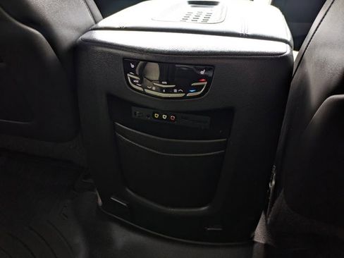 Used 2015 Cadillac Escalade ESV Premium image 26