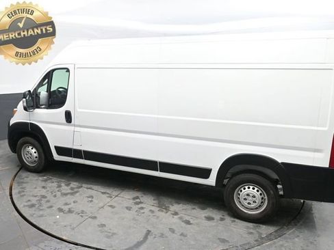 Used 2024 RAM ProMaster 2500 w/ Convenience Group image 25