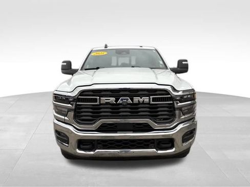 Used 2025 RAM 3500 Tradesman AWD/4WD image 4