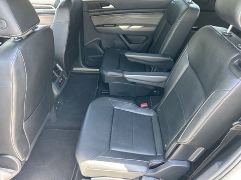 Used 2023 Volkswagen Atlas SE FWD image 16