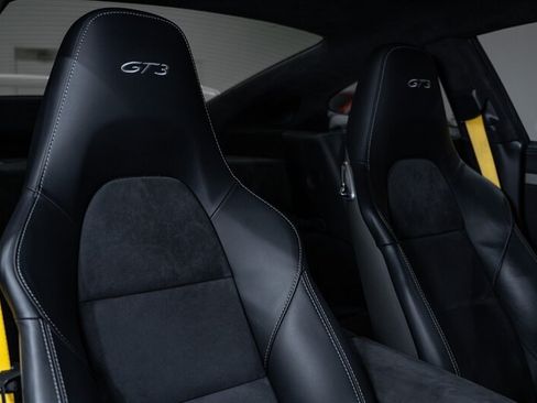 Used 2015 Porsche 911 GT3 RWD image 57