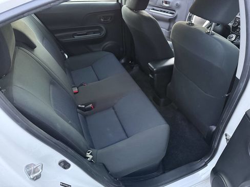 Used 2016 Toyota Prius C Three image 32