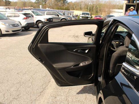 Used 2020 Chevrolet Malibu LS FWD image 18