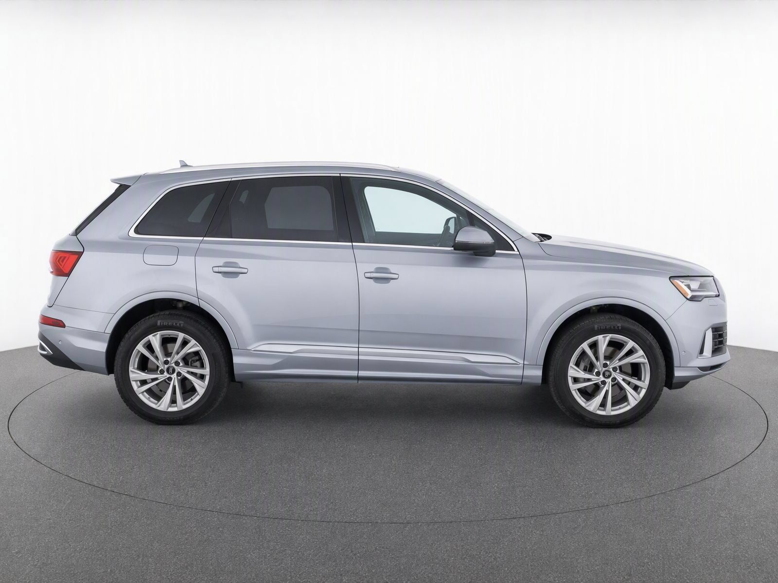 Used 2021 Audi Q7 3.0T Premium Plus w/ Premium Plus Package AWD/4WD image 4