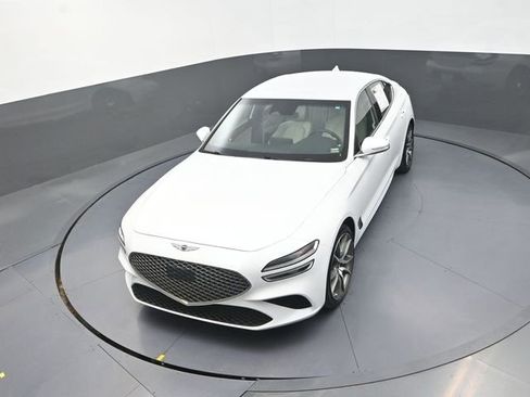 Used 2025 Genesis G70 2.5T image 13