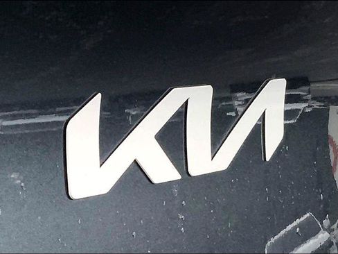 Used 2024 Kia Sportage LX FWD image 28