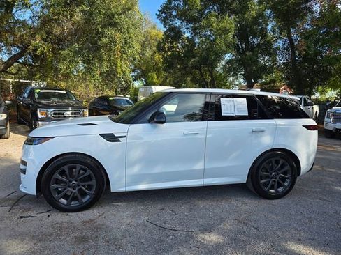 Used 2024 Land Rover Range Rover Sport Dynamic SE AWD/4WD image 3