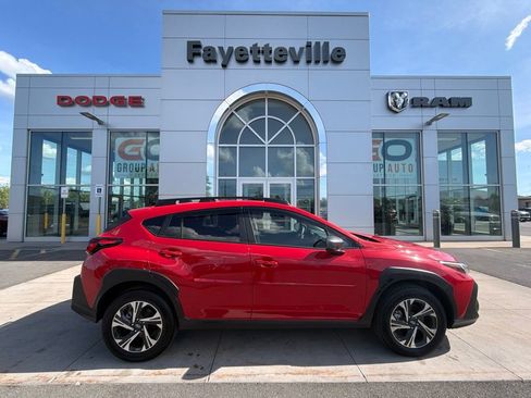 Used 2025 Subaru Crosstrek 2.5i Premium AWD/4WD image 2