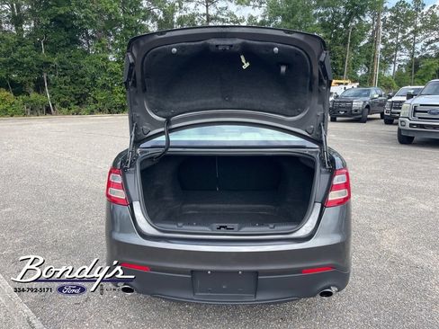 Used 2019 Ford Taurus SE FWD image 14
