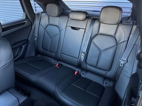 New 2026 Porsche Macan AWD/4WD image 30