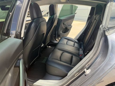 Used 2021 Tesla Model 3 Standard Range Plus RWD image 19