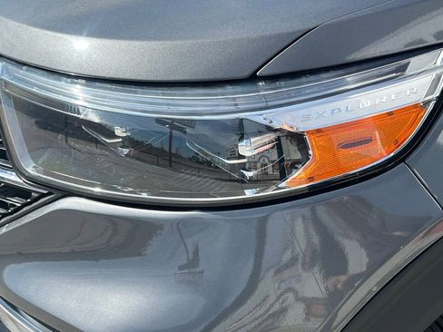 Used 2023 Ford Explorer XLT w/ Equipment Group 202A image 10