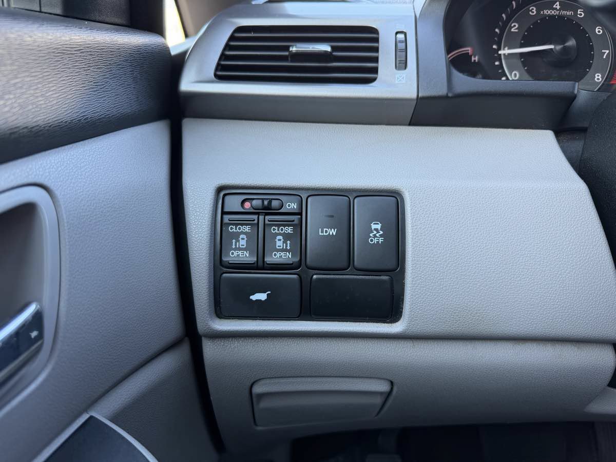 Used 2016 Honda Odyssey EX-L image 24