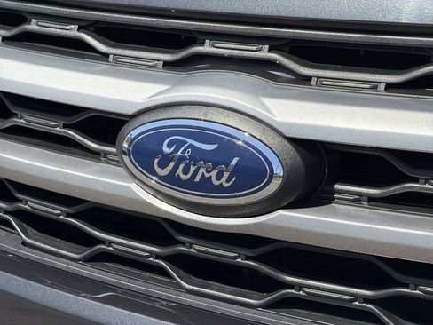 Used 2024 Ford Expedition Max XLT RWD image 30
