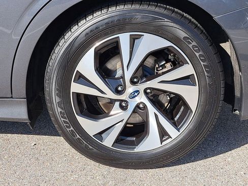Used 2023 Subaru Legacy Premium image 5