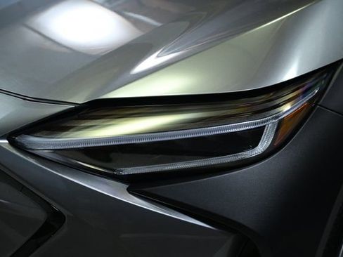 Used 2025 Subaru Solterra Premium image 18