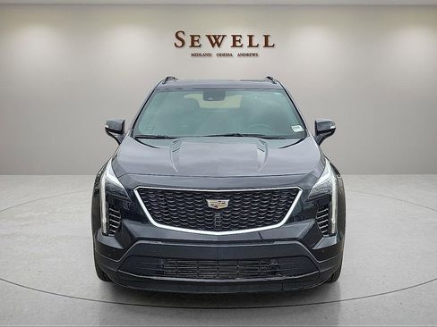 Used 2021 Cadillac XT4 Sport w/ Cold Weather Package FWD image 8