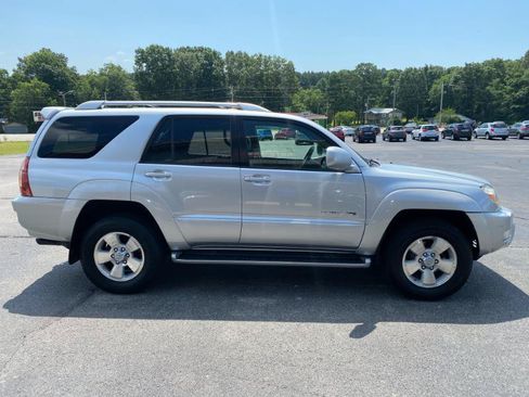 Used 2004 Toyota 4Runner Limited AWD/4WD image 6