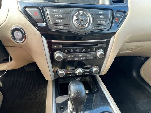 Used 2018 Nissan Pathfinder SV FWD image 25