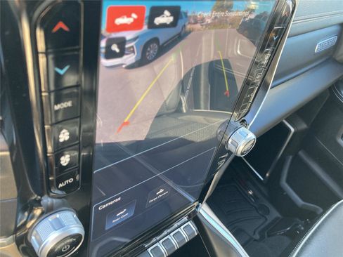 Used 2024 RAM 2500 Laramie image 14