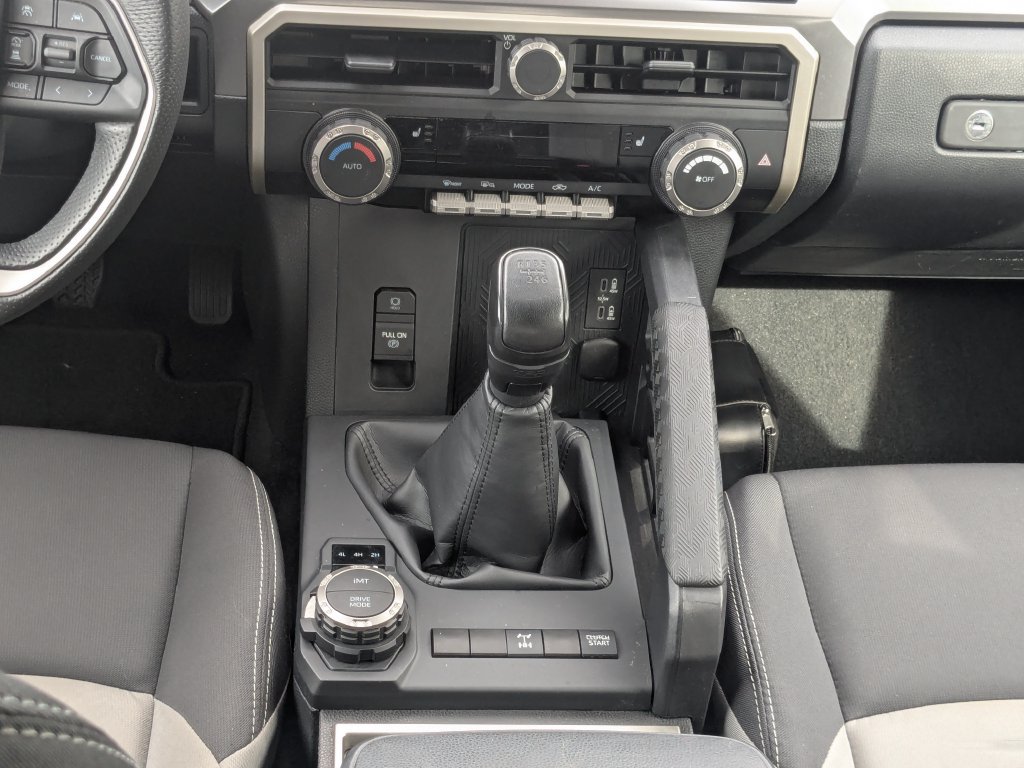 Used 2025 Toyota Tacoma TRD Off-Road AWD/4WD image 24