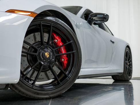 Certified 2024 Porsche 911 Carrera 4 GTS image 33