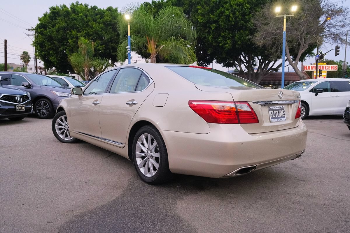 Used 2011 Lexus LS 460 w/ Comfort Pkg RWD image 3