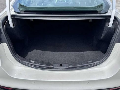 Used 2016 Ford Fusion SE FWD image 9
