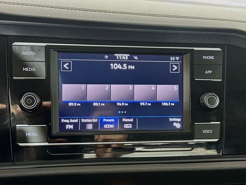 Certified 2024 Volkswagen Jetta SE image 14