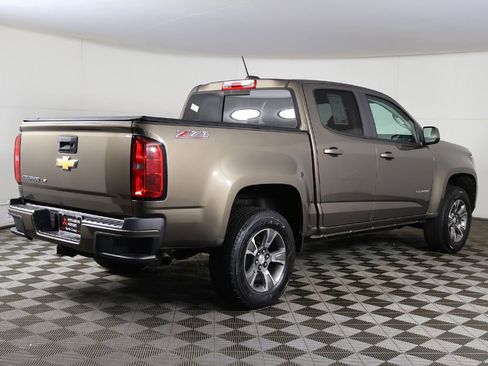 Used 2017 Chevrolet Colorado Z71 RWD image 7