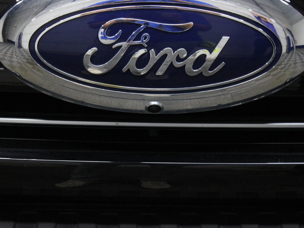 Used 2026 Ford F250 Platinum w/ FX4 Off-Road Package AWD/4WD image 60