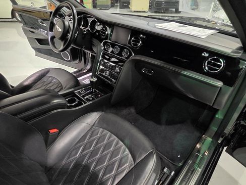 Used 2017 Bentley Mulsanne RWD image 48