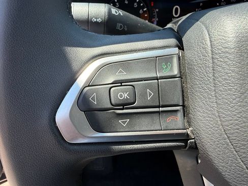 Used 2024 Jeep Compass Latitude AWD/4WD image 16