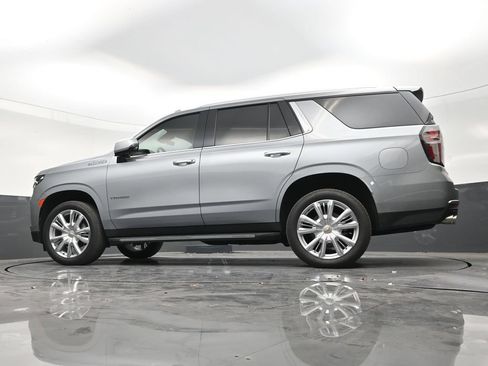 Used 2024 Chevrolet Tahoe High Country RWD image 21