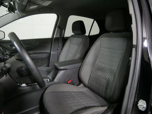 Used 2023 Chevrolet Equinox LT image 10