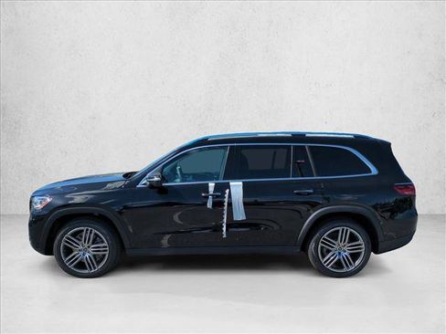 Used 2026 Mercedes-Benz GLS 450 4MATIC image 5
