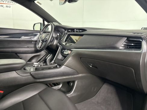 Used 2025 Cadillac XT5 Premium Luxury image 31