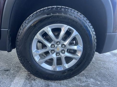 Used 2020 Chevrolet Traverse LT w/ Driver Confidence II Package image 7