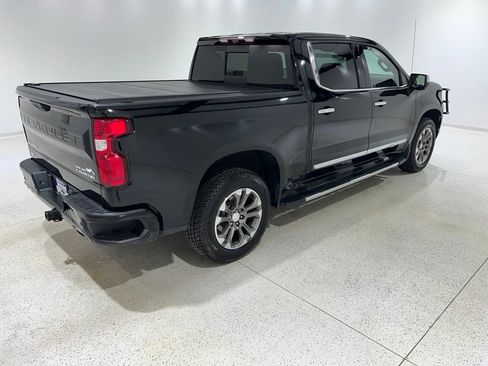 Used 2024 Chevrolet Silverado 1500 High Country w/ Technology Package AWD/4WD image 5