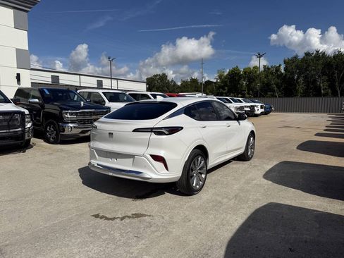 Used 2024 Buick Envista Avenir FWD image 5