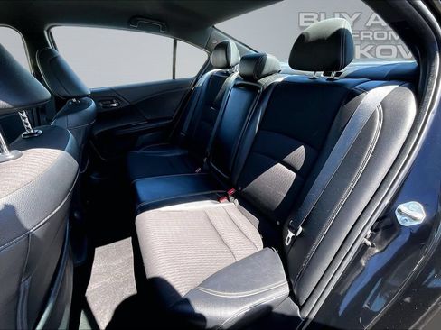 Used 2017 Honda Accord Sport image 24