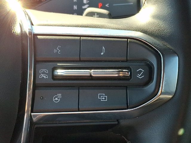 Used 2025 GMC Yukon Denali AWD/4WD image 21